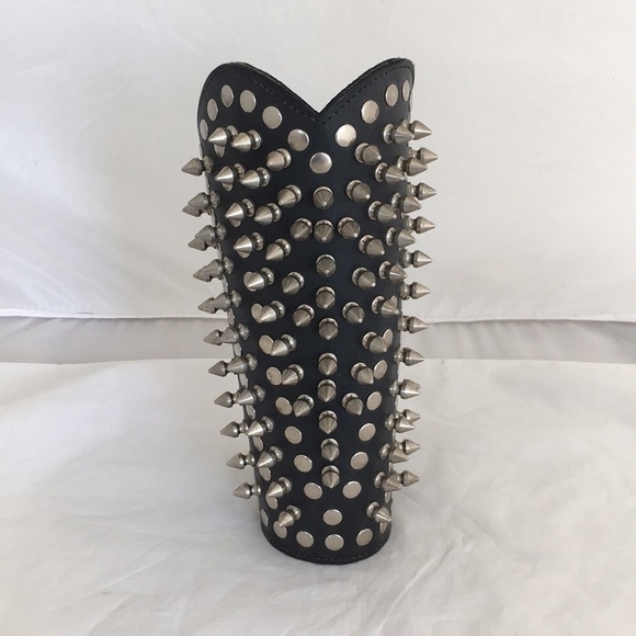 Accessories - STUDDED metal Gladiator cuff